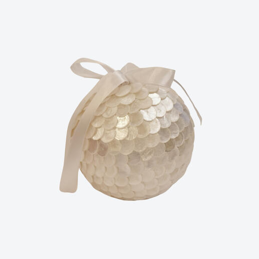 Capiz Die Cut Ball White 9cm - ₱400.00